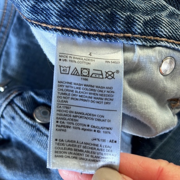 Old Navy High Rise Cropped Ripped Slouchy Straight Jeans size 4 EUC - Picture 6 of 13